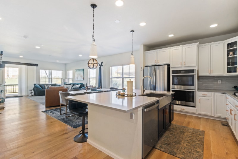 Building Photo - 1940 Shadow Lake Dr