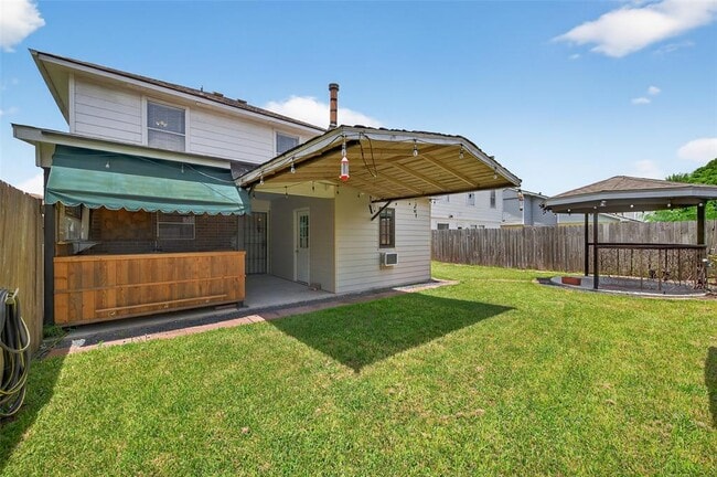 Building Photo - 9123 Belle Glen Dr
