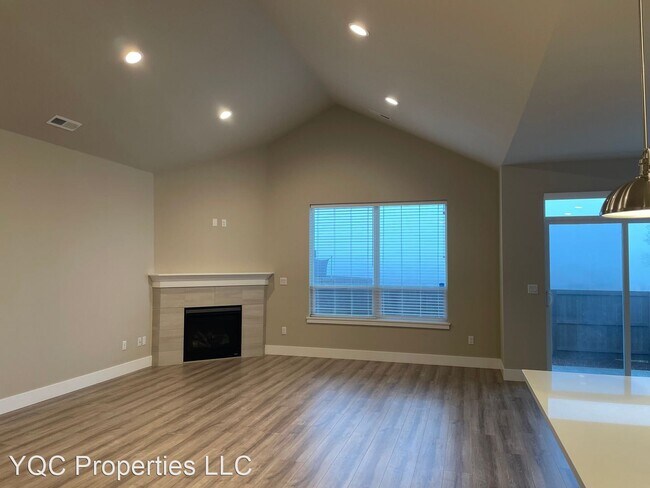Building Photo - 4 br, 2.5 bath House - 72 N 88th Drive