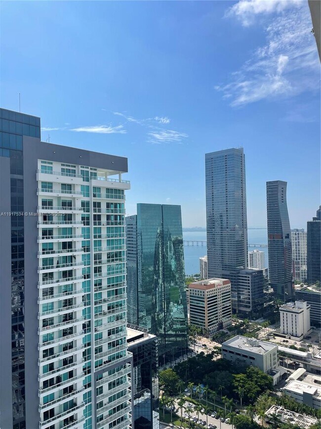 Building Photo - 1100 S Miami Ave