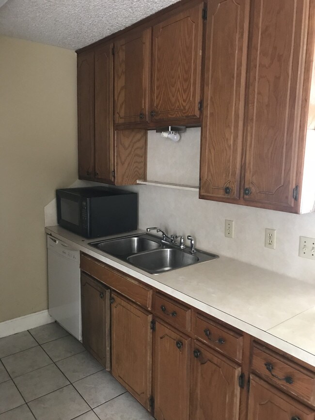 Stoneridge duplex 200 Stoneridge Dr Flint TX 75762 Apartment Finder