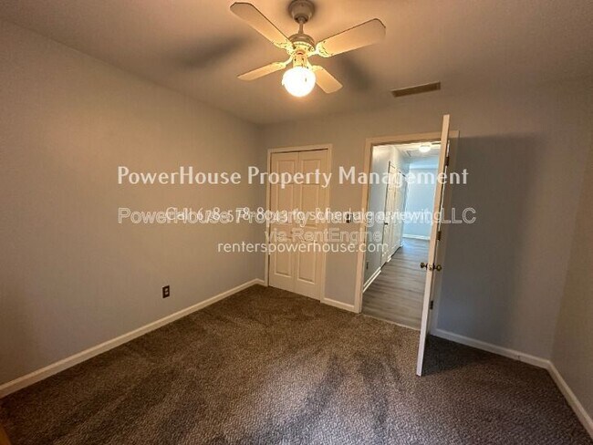 Building Photo - 790 Woodmont Dr