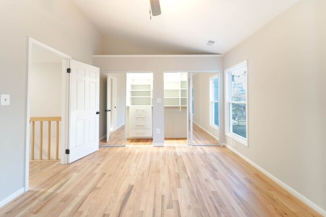 Building Photo - 1553 Templeton Pl