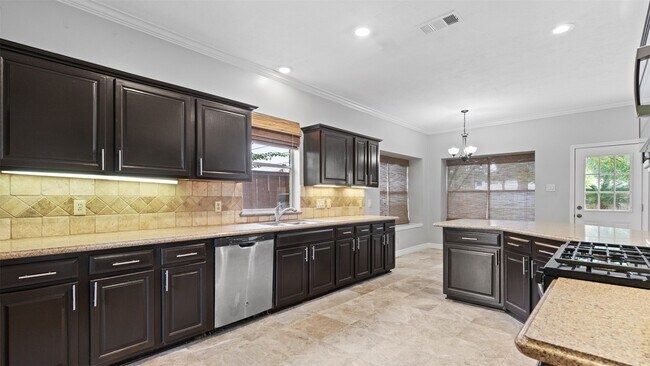 Building Photo - 16539 Battlecreek Dr