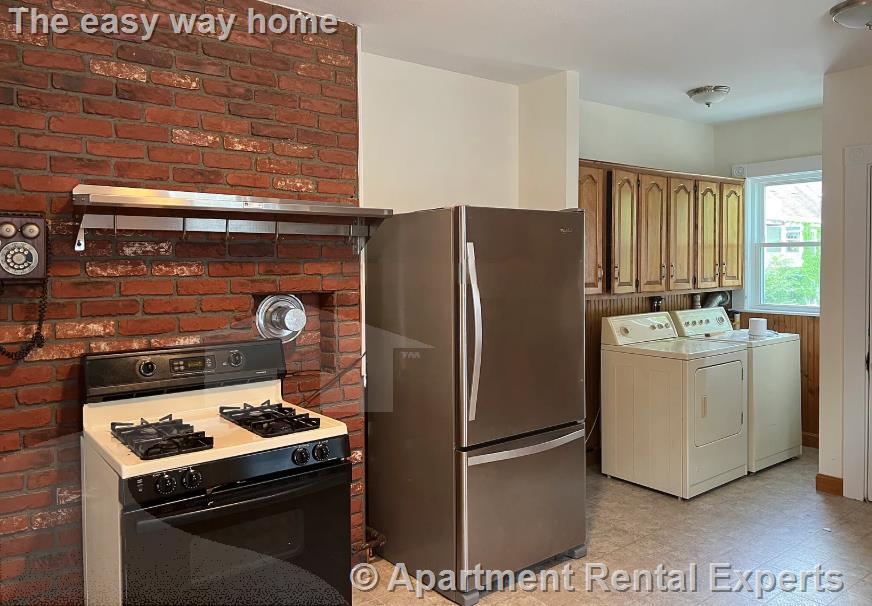 Building Photo - 16 Edward Sullivan Rd