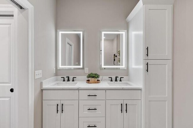 Building Photo - 1801 E Katella Ave