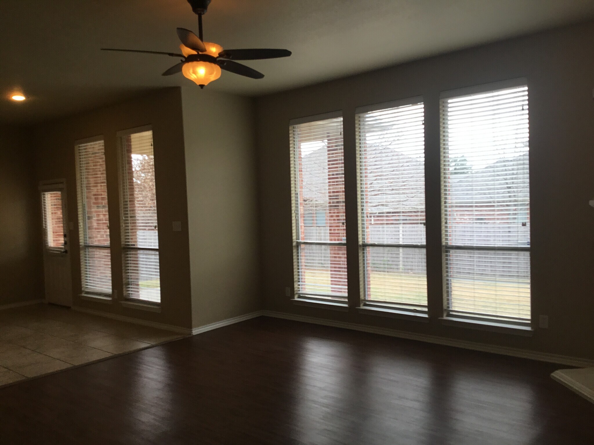 Building Photo - 4112 Chloe Ln