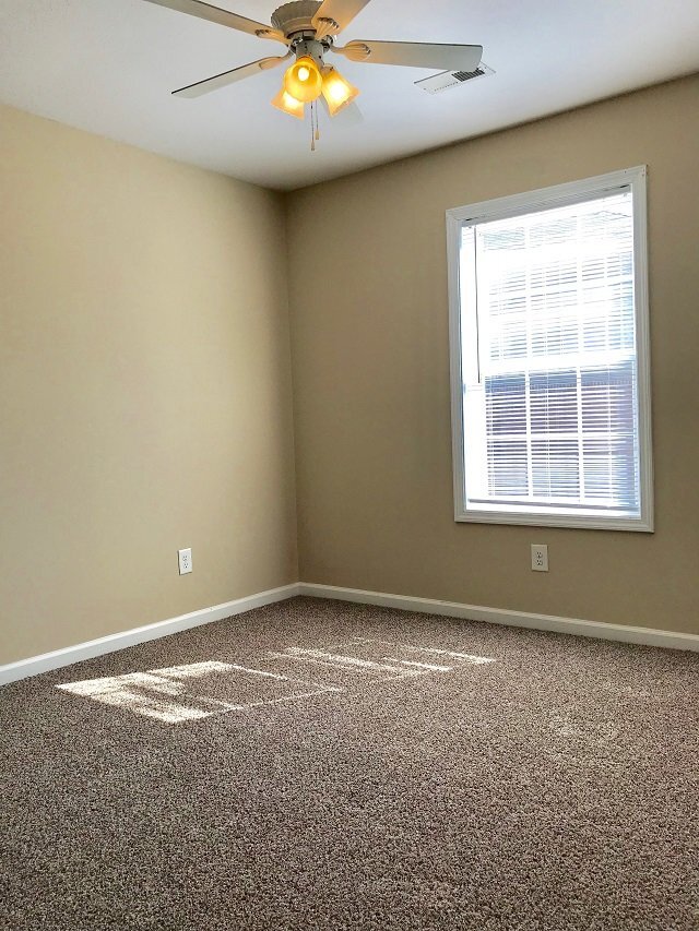 Building Photo - 812 Oak Arbor Ct