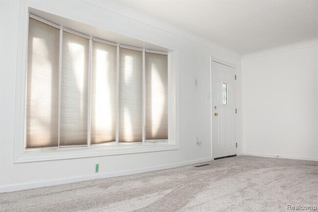 Building Photo - 5900 Wright Dr