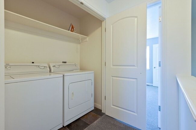 Building Photo - 602 Trejo St