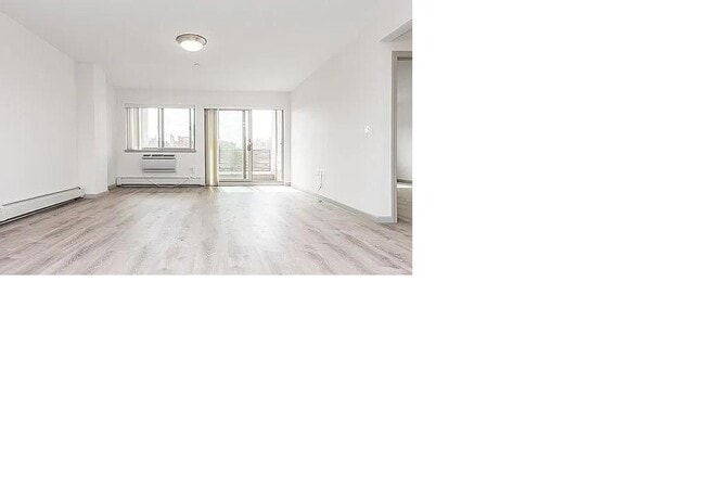 Building Photo - 14-45 31st Ave
