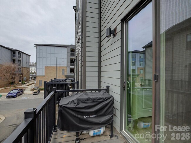 Building Photo - 6112 Station Crossing Ave