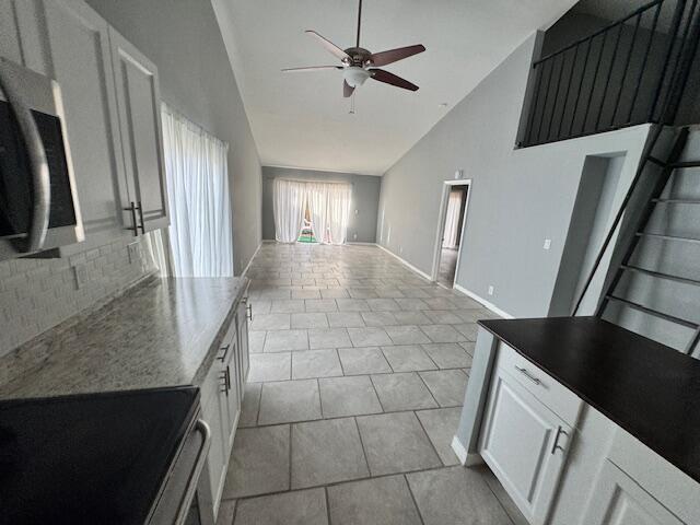 Building Photo - 5202 Nutmeg Dr