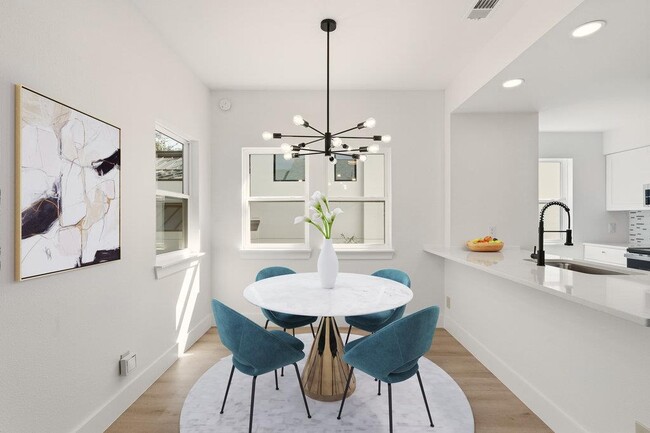 Building Photo - 814 W Mary St