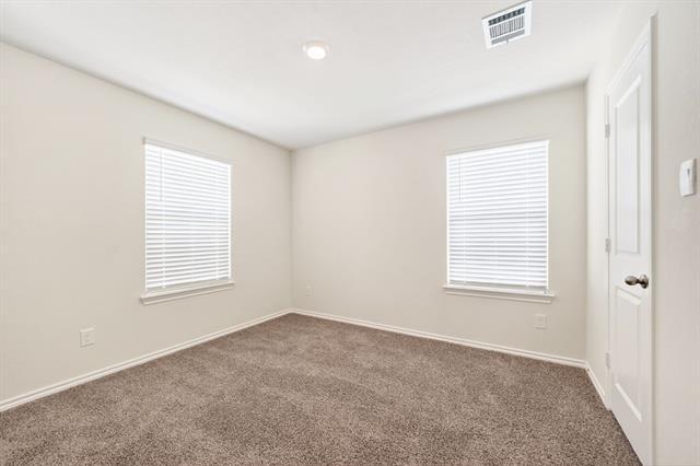 Building Photo - 908 Hay Loft Ln