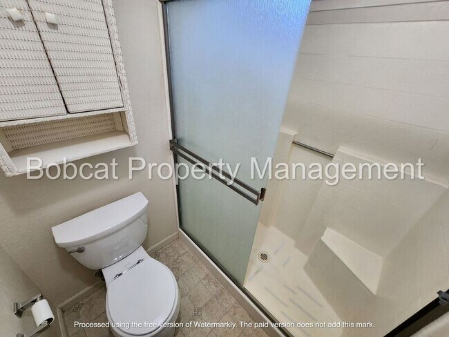 Building Photo - 1740 Cedarwood Dr