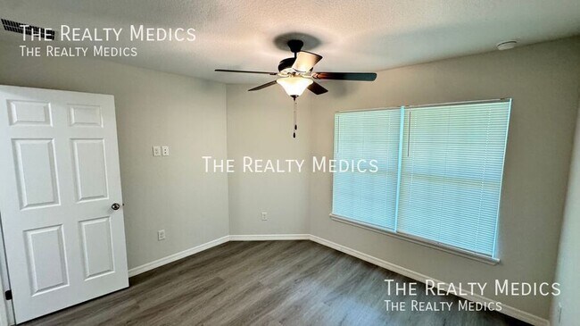 Building Photo - 8147 Cozumel Ln