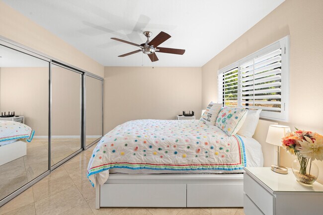 Building Photo - 70520 Gardenia Ct