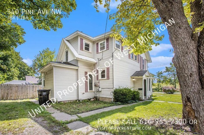 Primary Photo - Available Now | 3 Bed 1 Bath Apartment in ...