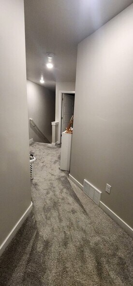Building Photo - 59 Crater Pool Ln