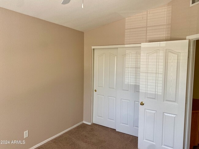 Building Photo - 4008 E Ironhorse Rd