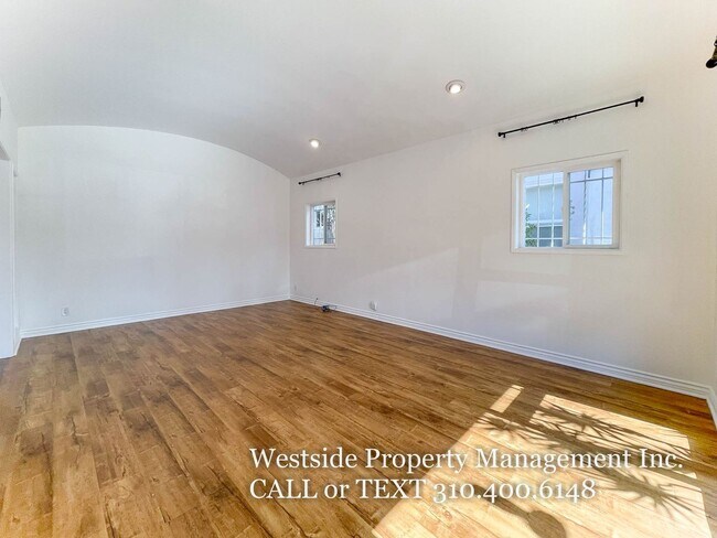 Building Photo - 153 S Wetherly Dr