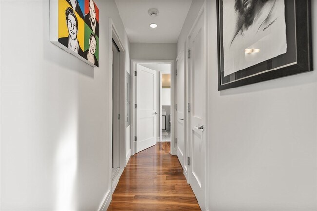 Building Photo - 1 Dalton St