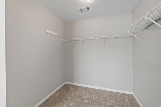 Building Photo - Townhome in Evans