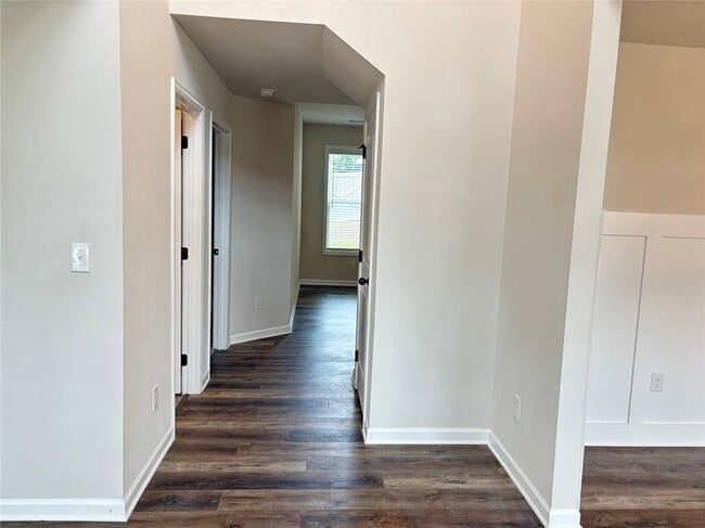 Building Photo - 404 Fox Crk Dr