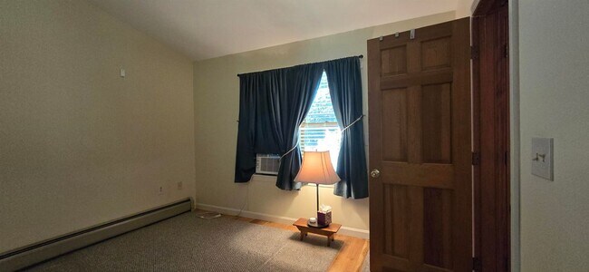 Building Photo - 103B South