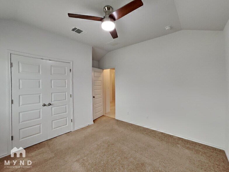Building Photo - 345 Horsemint Way