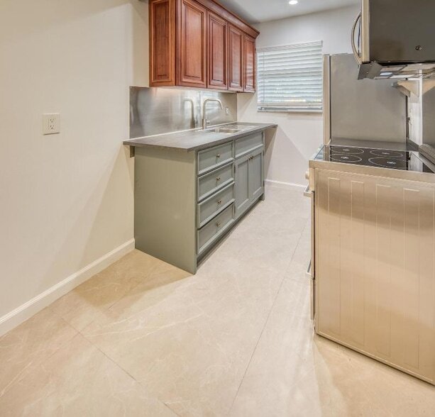 Building Photo - 202 Ocean Breeze