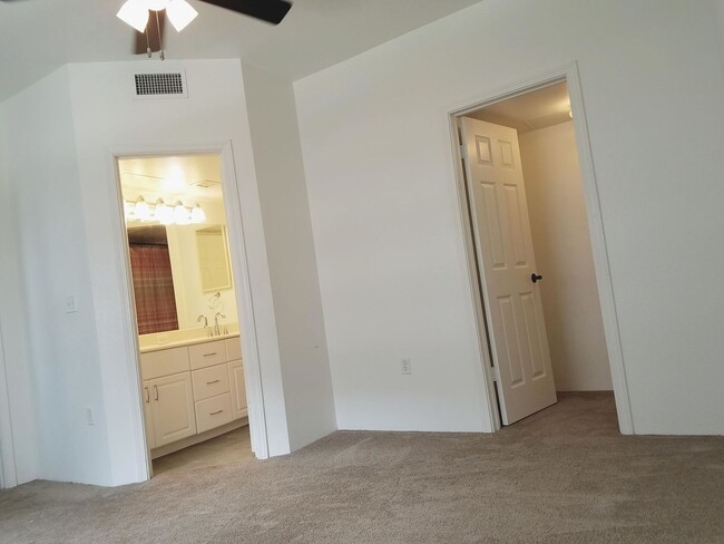 Building Photo - 3 Bedroom 3.5 Bath Covered garage at Nanea...