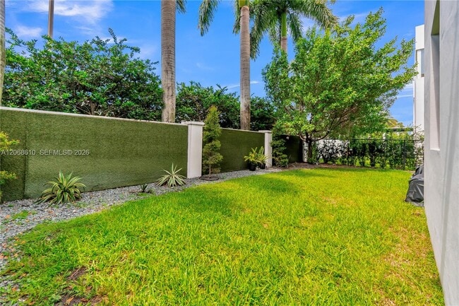 Building Photo - 9730 NW 74th Terrace