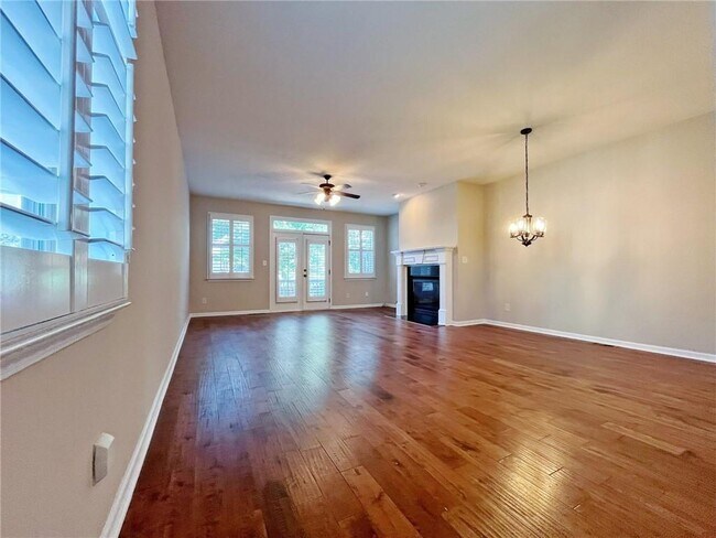 Building Photo - 525 Grove Field Ct NW