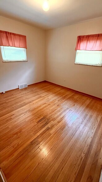 Building Photo - 12237 Champaign Ave