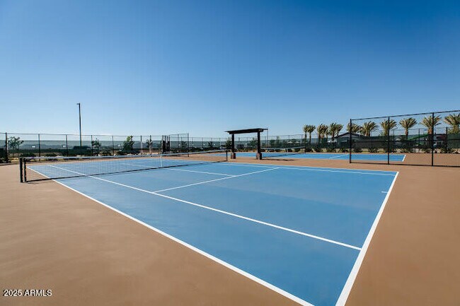 Building Photo - 9749 E Tahoe Ave