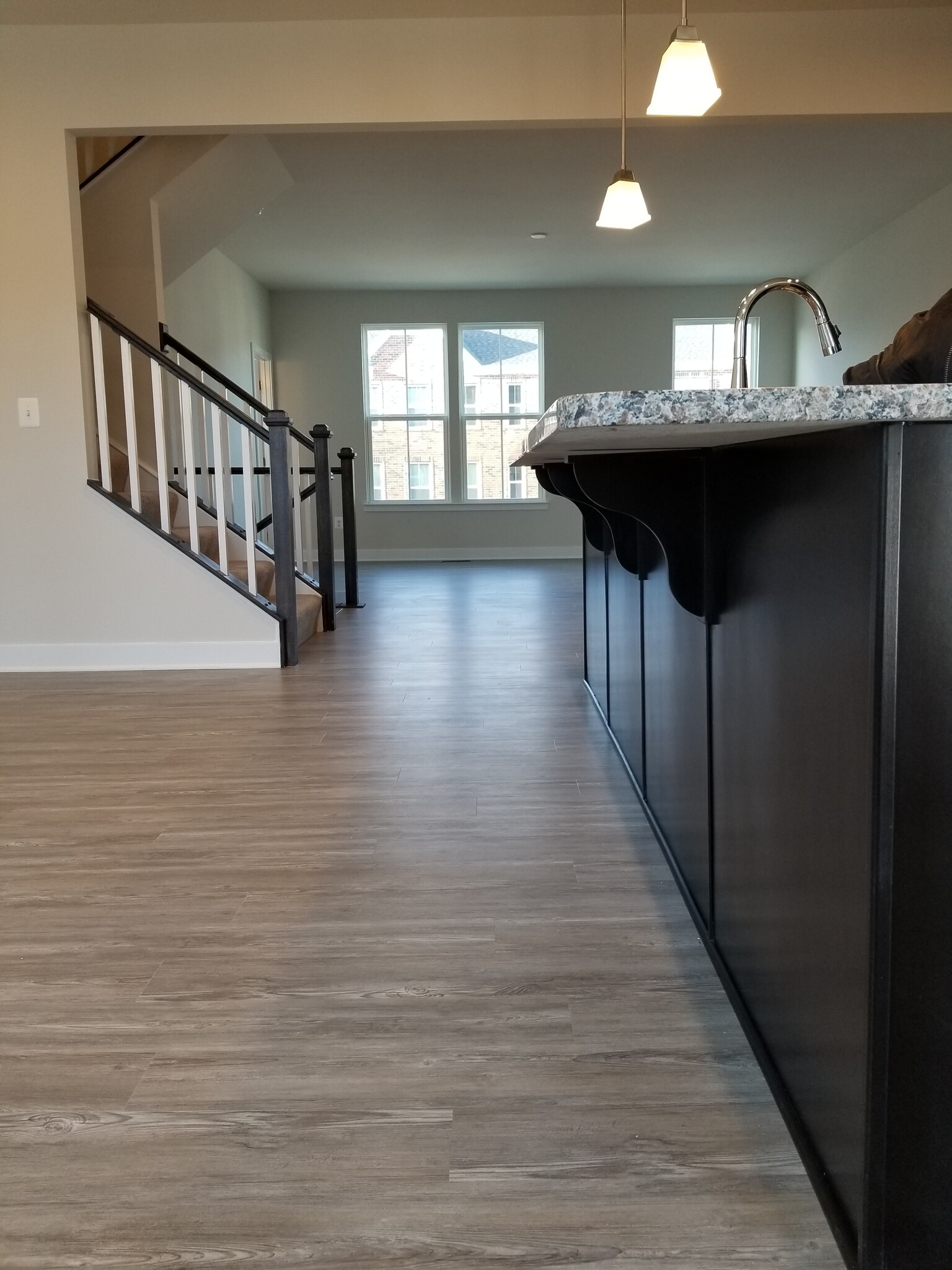 Building Photo - 7817 Cove Point Dr