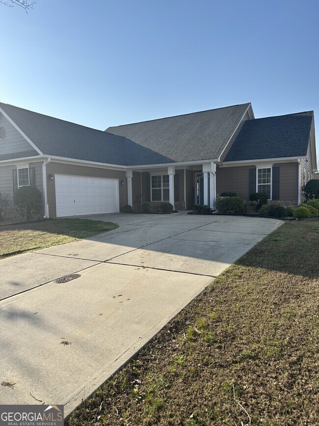 Building Photo - 126 Horseshoe Ln
