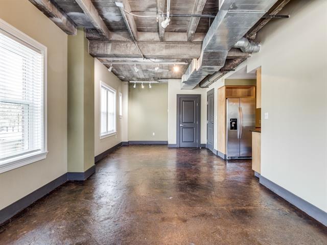 Building Photo - 329 E Colorado Blvd
