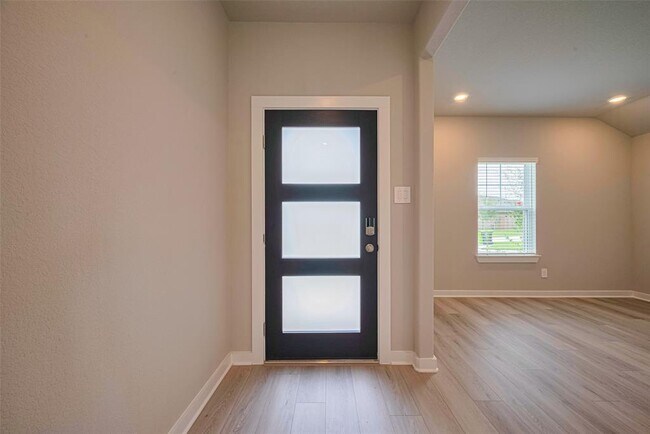 Building Photo - 6306 Brahman Ct
