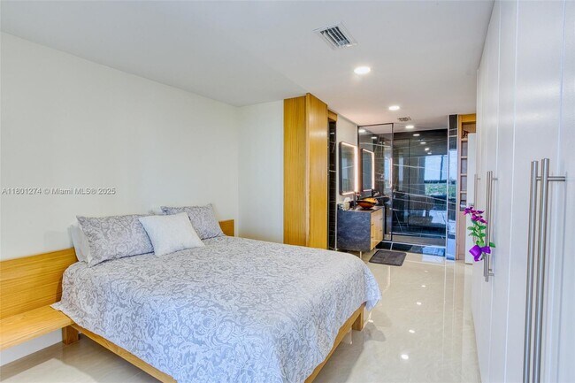 Building Photo - 1500 S Ocean Dr