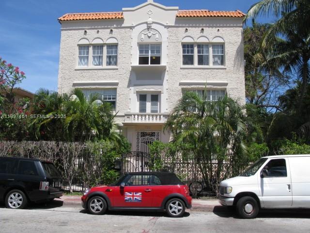 Building Photo - 1611 Michigan Ave