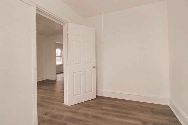 Building Photo - 7415 Elton Ave