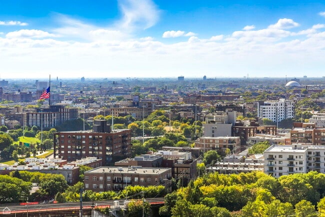 Building Photo - 700 N Larrabee St