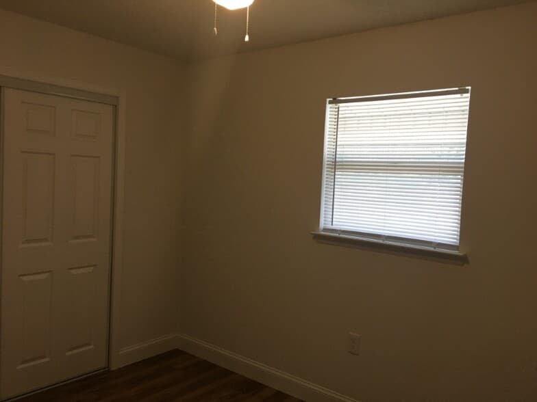 Building Photo - 1415 29th St