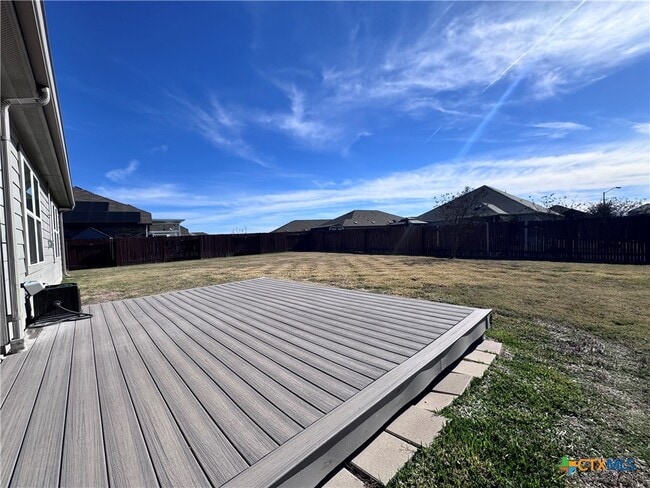 Building Photo - 300 Colthorpe Ln