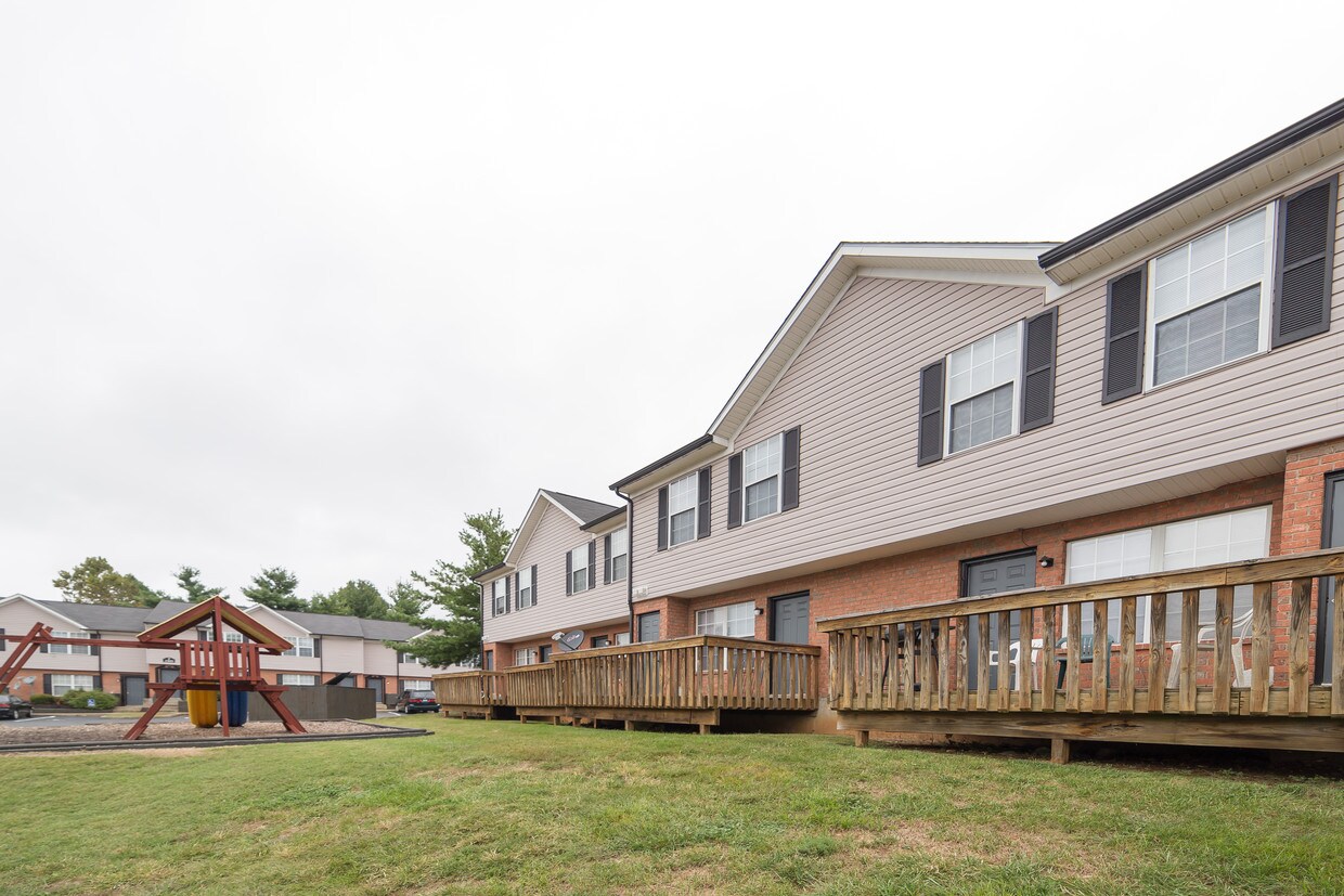 The Pointe At Stoneybrook Louisville Ky Apartment Finder