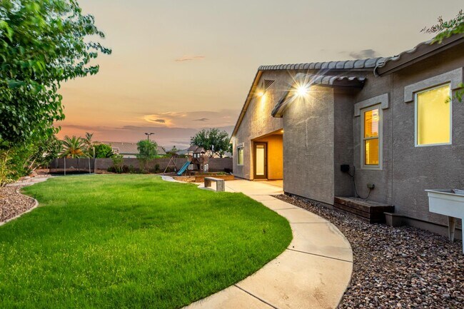 Building Photo - 4326 E Cloudburst Ct