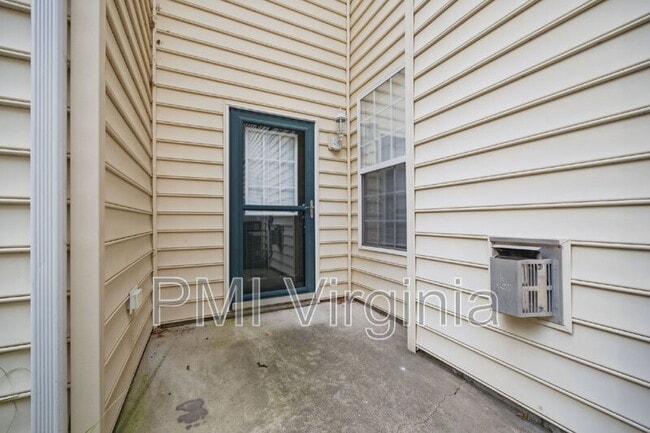 Building Photo - 810 Great Marsh Ave